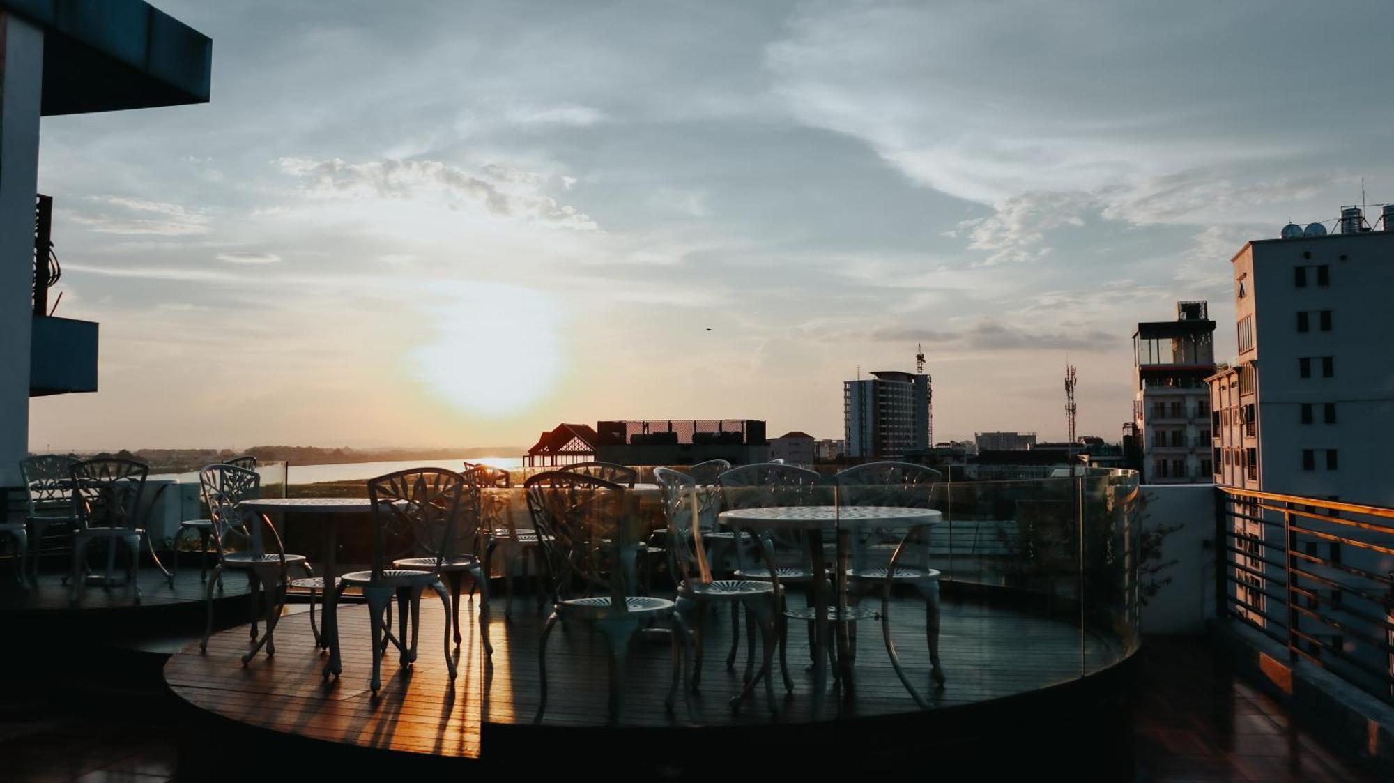 Riverside Hotel Vientiane Luaran gambar